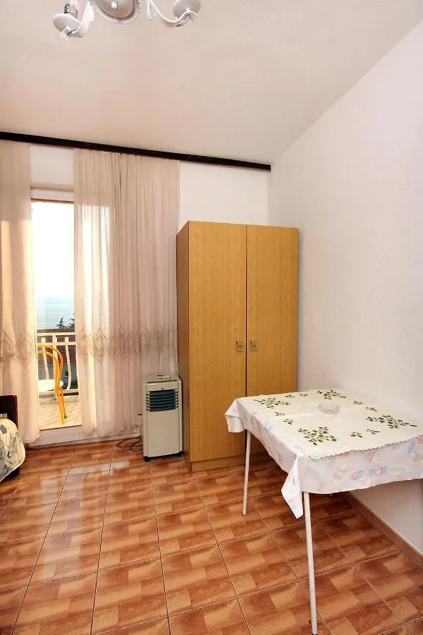 Studio Selce 2383B Apartment